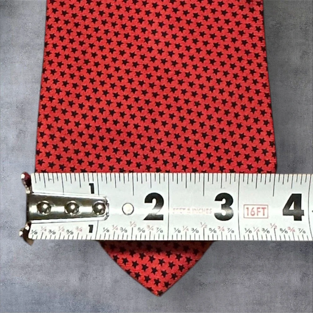 Tommy Hilfiger Silk Tie Red Navy Star Pattern USA Made Wide Necktie‎